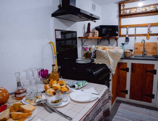 Guesthouse “La Bunica Clava”, Văleni, Cahul – Kitchen
