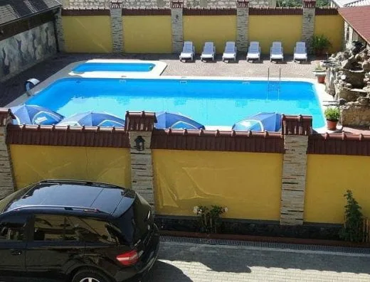 Hotel Oasis, Cahul - bazin