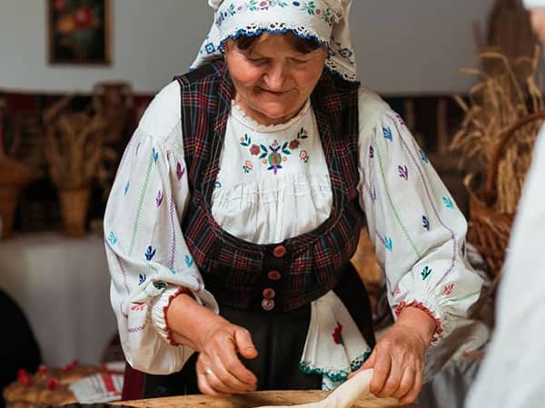 Obiective turistice Cahul - Muzeul Pâinii, satul Văleni